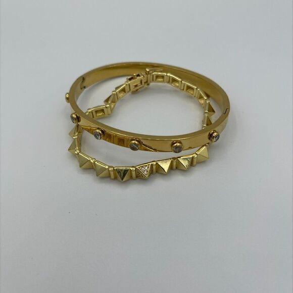 New 3 tiered chain necklace with medallion ,good luck eye, bar charm, gold tones - Picture 5 of 9